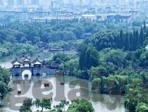 亚洲av日韩精品久久三区-探索亚洲影视文化的多元魅力，日韩精品的独特视角